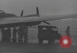 Standbild USA Flugzeuge Munda New Georgia Salomonen, 1943, aus Sekunde 8 historischem Filmmaterial Videoclip 65675063015