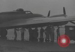 Standbild USA Flugzeuge Munda New Georgia Salomonen, 1943, aus Sekunde 10 historischem Filmmaterial Videoclip 65675063015
