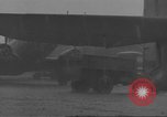 Standbild USA Flugzeuge Munda New Georgia Salomonen, 1943, aus Sekunde 34 historischem Filmmaterial Videoclip 65675063015
