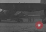 Standbild USA Flugzeuge Munda New Georgia Salomonen, 1943, aus Sekunde 36 historischem Filmmaterial Videoclip 65675063015