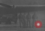 Standbild USA Flugzeuge Munda New Georgia Salomonen, 1943, aus Sekunde 43 historischem Filmmaterial Videoclip 65675063015