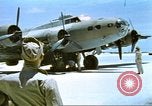 Standbild USAAF B-17s auf den Midway-inseln im Zweiten Weltkrieg Midway Island, 1942, aus Sekunde 9 historischem Filmmaterial Videoclip 65675063018