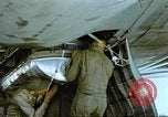 Standbild USAAF B-17s auf den Midway-inseln im Zweiten Weltkrieg Midway Island, 1942, aus Sekunde 45 historischem Filmmaterial Videoclip 65675063018