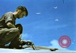 Standbild USAAF B-17s auf den Midway-inseln im Zweiten Weltkrieg Midway Island, 1942, aus Sekunde 48 historischem Filmmaterial Videoclip 65675063018