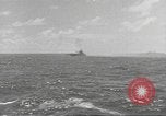 Standbild USS Hornet Fire während der Schlacht von Santa Cruz Insel in Zweiten Weltkrieg Pazifik, 1942, aus Sekunde 29 historischem Filmmaterial Videoclip 65675063023