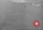 Standbild der USS Enterprise unter Angriff in der Schlacht von Santa Cruz Pazifik, 1942, aus Sekunde 12 historischem Filmmaterial Videoclip 65675063025