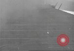 Standbild der USS Enterprise unter Angriff in der Schlacht von Santa Cruz Pazifik, 1942, aus Sekunde 31 historischem Filmmaterial Videoclip 65675063025