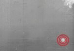 Standbild der USS Enterprise unter Angriff in der Schlacht von Santa Cruz Pazifik, 1942, aus Sekunde 51 historischem Filmmaterial Videoclip 65675063025