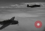 Standbild TBF Avenger Philippinen, 1944, aus Sekunde 24 historischem Filmmaterial Videoclip 65675063051