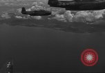 Standbild USA Flugzeuge Luzon Philippinen, 1944, aus Sekunde 24 historischem Filmmaterial Videoclip 65675063053