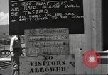 Standbild United States Navy crew Hawaii USA, 1942, aus Sekunde 19 historischem Filmmaterial Videoclip 65675063058