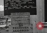 Standbild United States Navy crew Hawaii USA, 1942, aus Sekunde 27 historischem Filmmaterial Videoclip 65675063058