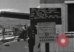 Standbild United States Navy crew Hawaii USA, 1942, aus Sekunde 35 historischem Filmmaterial Videoclip 65675063058
