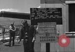 Standbild United States Navy crew Hawaii USA, 1942, aus Sekunde 41 historischem Filmmaterial Videoclip 65675063058