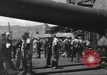 Standbild United States Navy crew Hawaii USA, 1942, aus Sekunde 61 historischem Filmmaterial Videoclip 65675063058