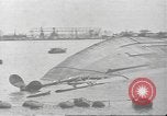Standbild United States Navy crew Pearl Harbor Hawaii USA, 1942, aus Sekunde 24 historischem Filmmaterial Videoclip 65675063059