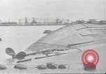 Standbild United States Navy crew Pearl Harbor Hawaii USA, 1942, aus Sekunde 33 historischem Filmmaterial Videoclip 65675063059