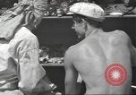 Standbild United States Navy crew Pearl Harbor Hawaii USA, 1942, aus Sekunde 41 historischem Filmmaterial Videoclip 65675063059