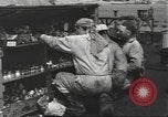 Standbild United States Navy crew Pearl Harbor Hawaii USA, 1942, aus Sekunde 48 historischem Filmmaterial Videoclip 65675063059