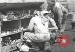Standbild United States Navy crew Pearl Harbor Hawaii USA, 1942, aus Sekunde 53 historischem Filmmaterial Videoclip 65675063059