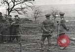 Image Prisonniers de guerre allemands pendant la première Guerre mondiale France, 1917, de la seconde 3 séquences d'archives historiques vidéo 65675063074