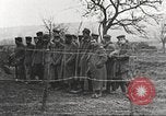 Image Prisonniers de guerre allemands pendant la première Guerre mondiale France, 1917, de la seconde 7 séquences d'archives historiques vidéo 65675063074