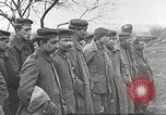 Image Prisonniers de guerre allemands pendant la première Guerre mondiale France, 1917, de la seconde 20 séquences d'archives historiques vidéo 65675063074