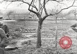 Image Prisonniers de guerre allemands pendant la première Guerre mondiale France, 1917, de la seconde 50 séquences d'archives historiques vidéo 65675063074