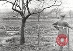 Image Prisonniers de guerre allemands pendant la première Guerre mondiale France, 1917, de la seconde 51 séquences d'archives historiques vidéo 65675063074