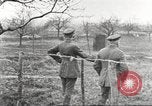 Image Prisonniers de guerre allemands pendant la première Guerre mondiale France, 1917, de la seconde 53 séquences d'archives historiques vidéo 65675063074