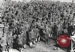 Standbild Neue Rekruten der US-Armee im Trainingslager des 1 Weltkrieges United States USA, 1917, aus Sekunde 26 historischem Filmmaterial Videoclip 65675063079