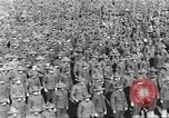 Standbild Neue Rekruten der US-Armee im Trainingslager des 1 Weltkrieges United States USA, 1917, aus Sekunde 29 historischem Filmmaterial Videoclip 65675063079