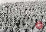 Standbild Neue Rekruten der US-Armee im Trainingslager des 1 Weltkrieges United States USA, 1917, aus Sekunde 35 historischem Filmmaterial Videoclip 65675063079