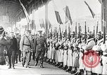 Immagine di John Pershing esamina le forze in Francia Francia, 1917, secondo 22 filmato di repertorio 65675063088
