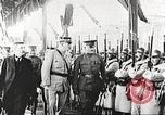 Immagine di John Pershing esamina le forze in Francia Francia, 1917, secondo 26 filmato di repertorio 65675063088