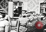 Immagine di John Pershing esamina le forze in Francia Francia, 1917, secondo 39 filmato di repertorio 65675063088