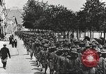 Immagine di Soldati degli Stati Uniti che arrivano in Francia prima guerra mondiale Francia, 1917, secondo 20 filmato di repertorio 65675063089