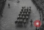 Image Proclamation d'adhésion de la reine Elizabeth II London England Royaume-Uni, 1952, de la seconde 13 séquences d'archives historiques vidéo 65675063093