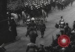 Image Proclamation d'adhésion de la reine Elizabeth II London England Royaume-Uni, 1952, de la seconde 26 séquences d'archives historiques vidéo 65675063093