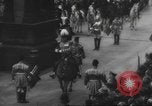 Image Proclamation d'adhésion de la reine Elizabeth II London England Royaume-Uni, 1952, de la seconde 32 séquences d'archives historiques vidéo 65675063093