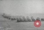 Immagine di 1a divisione di cavalleria Fort Riley Kansas USA, 1942, secondo 15 filmato di repertorio 65675063103