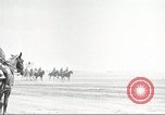 Immagine di 1a divisione di cavalleria Fort Riley Kansas USA, 1942, secondo 43 filmato di repertorio 65675063103