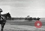 Immagine di 1a divisione di cavalleria Fort Riley Kansas USA, 1942, secondo 58 filmato di repertorio 65675063103