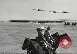 Standbild 1st Cavalry Division Fort Riley Kansas USA, 1942, aus Sekunde 37 historischem Filmmaterial Videoclip 65675063105