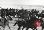 Standbild 1st Cavalry Division Fort Riley Kansas USA, 1942, aus Sekunde 58 historischem Filmmaterial Videoclip 65675063105