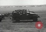 Standbild 1st Cavalry Division Fort Riley Kansas USA, 1942, aus Sekunde 17 historischem Filmmaterial Videoclip 65675063106