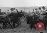 Standbild 1st Cavalry Division Fort Riley Kansas USA, 1942, aus Sekunde 15 historischem Filmmaterial Videoclip 65675063107