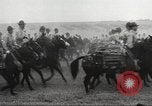 Standbild 1st Cavalry Division Fort Riley Kansas USA, 1942, aus Sekunde 16 historischem Filmmaterial Videoclip 65675063107