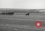 Standbild 1st Cavalry Division Fort Riley Kansas USA, 1942, aus Sekunde 24 historischem Filmmaterial Videoclip 65675063107