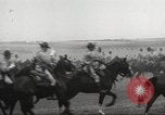 Standbild 1st Cavalry Division Fort Riley Kansas USA, 1942, aus Sekunde 44 historischem Filmmaterial Videoclip 65675063107